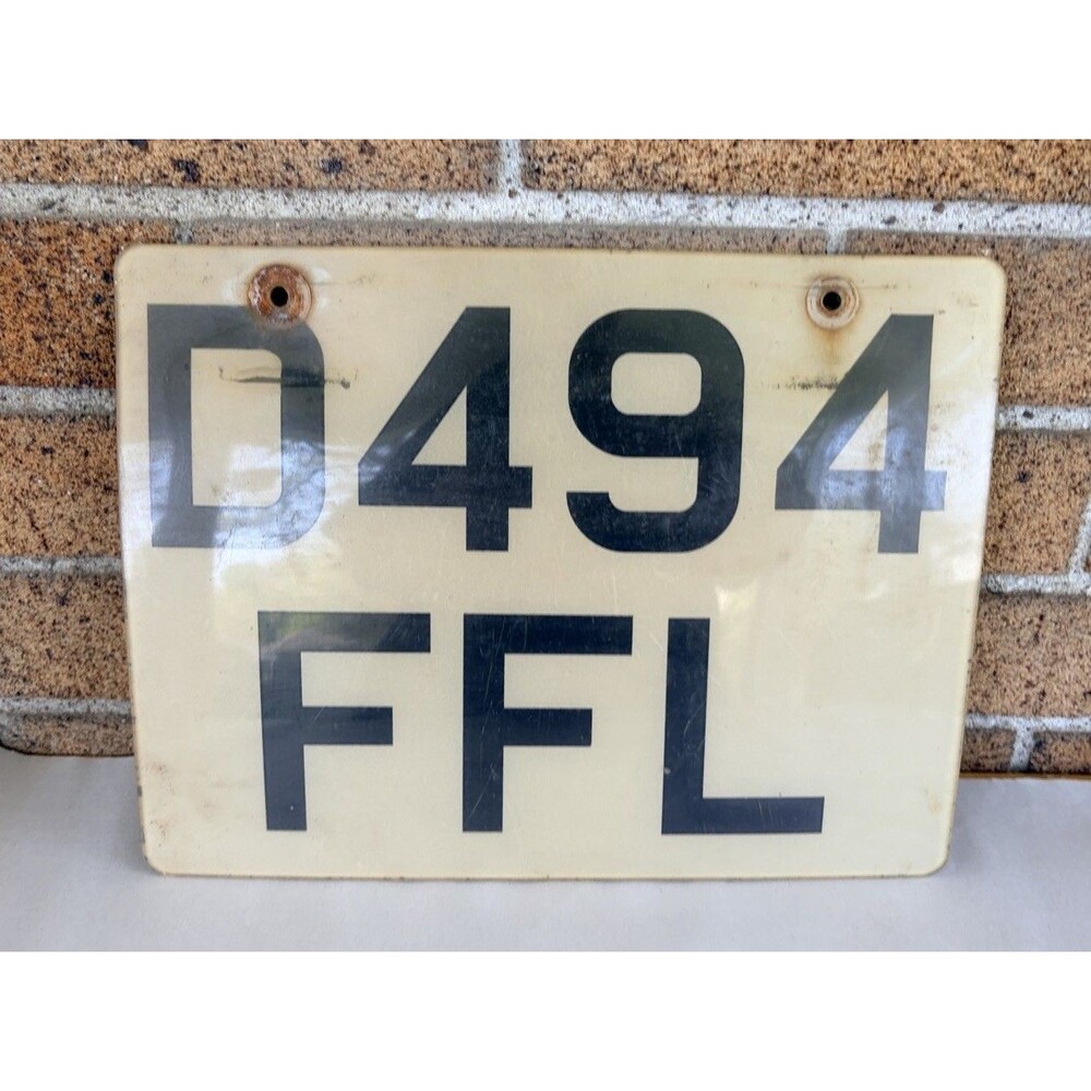 UK United Kingdom Plastic/ Plexiglass Automobile License Plate D494 FFL
